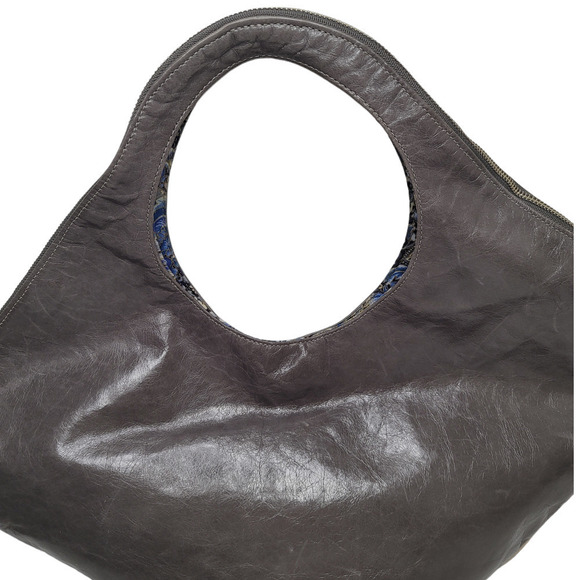 ARZA DESIGN Diamond Shoulder Bag in Grey with Pearl Trim - Picture 9 of 11